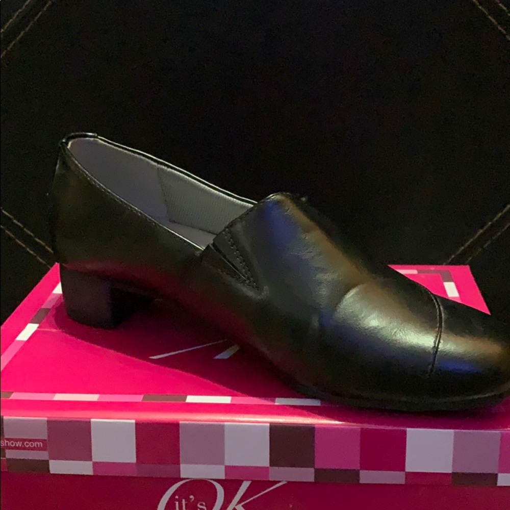 Black shoe low heel very comfortable